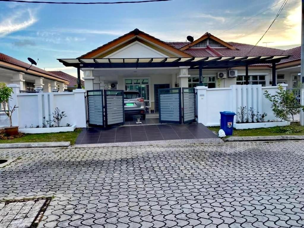 Nk Homestay Desaru Bandar Penawar Екстер'єр фото